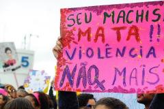 Especialistas apontam influência da mídia no discurso de ódio contra mulheres