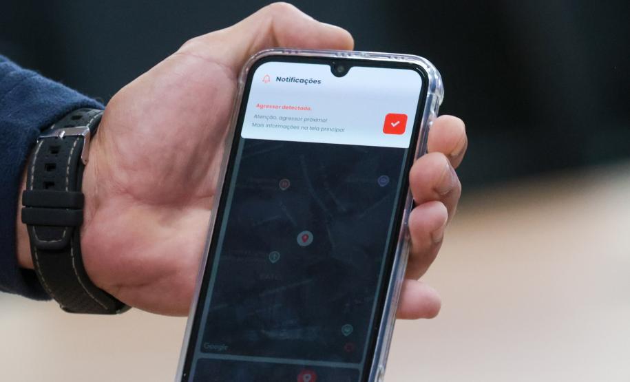 Como será a monitoração simultânea de mulheres vítimas de violência e agressores