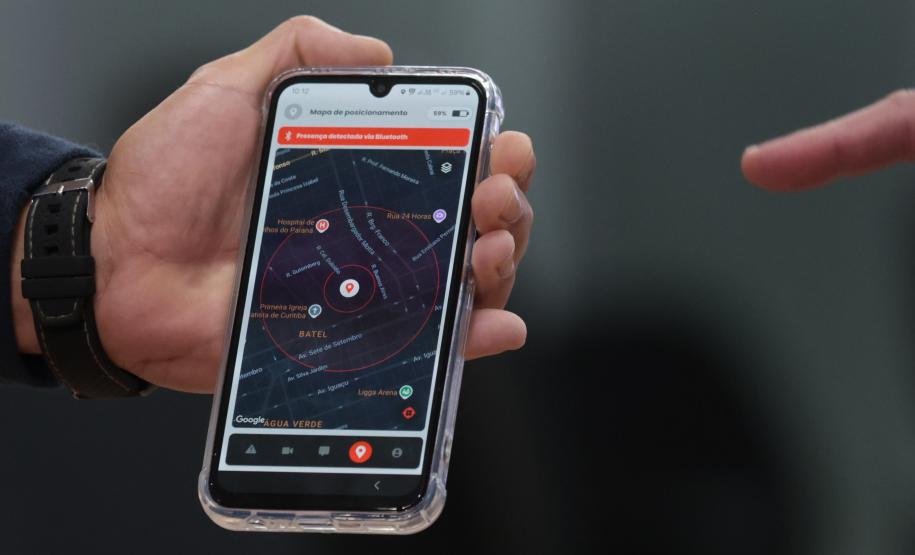 Como será a monitoração simultânea de mulheres vítimas de violência e agressores