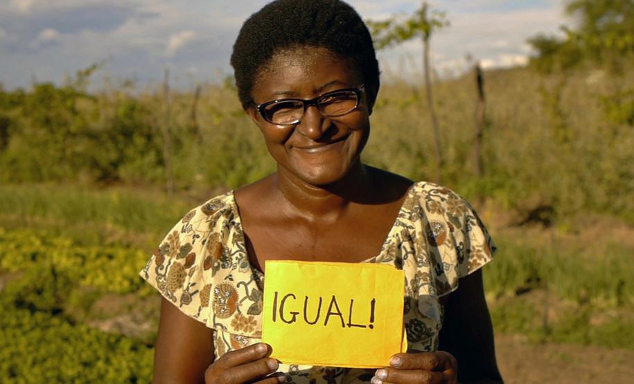 CEPAL CEPAL chama mulheres a se emancipar política, física e economicamente