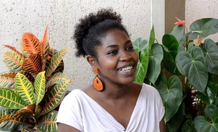 Com experiência em trabalho humanitário, refugiada sudanesa participa de projeto que promove atividades de integração para refugiadas no DF