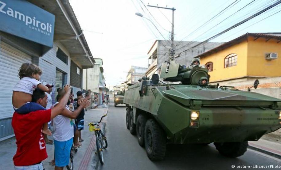 "Sociedade brasileira cultua a violência"