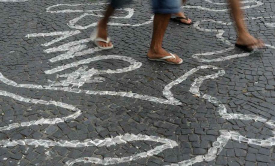 No Brasil, 30 crianças e adolescentes são assassinados a cada dia