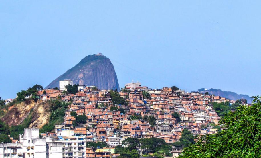 https://nacoesunidas.org/brasil-esta-entre-os-cinco-paises-mais-desiguais-diz-estudo-de-centro-da-onu/